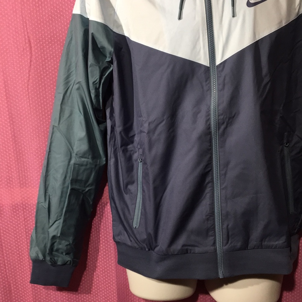 Tri colored Nike jacket - Picture 4 of 5